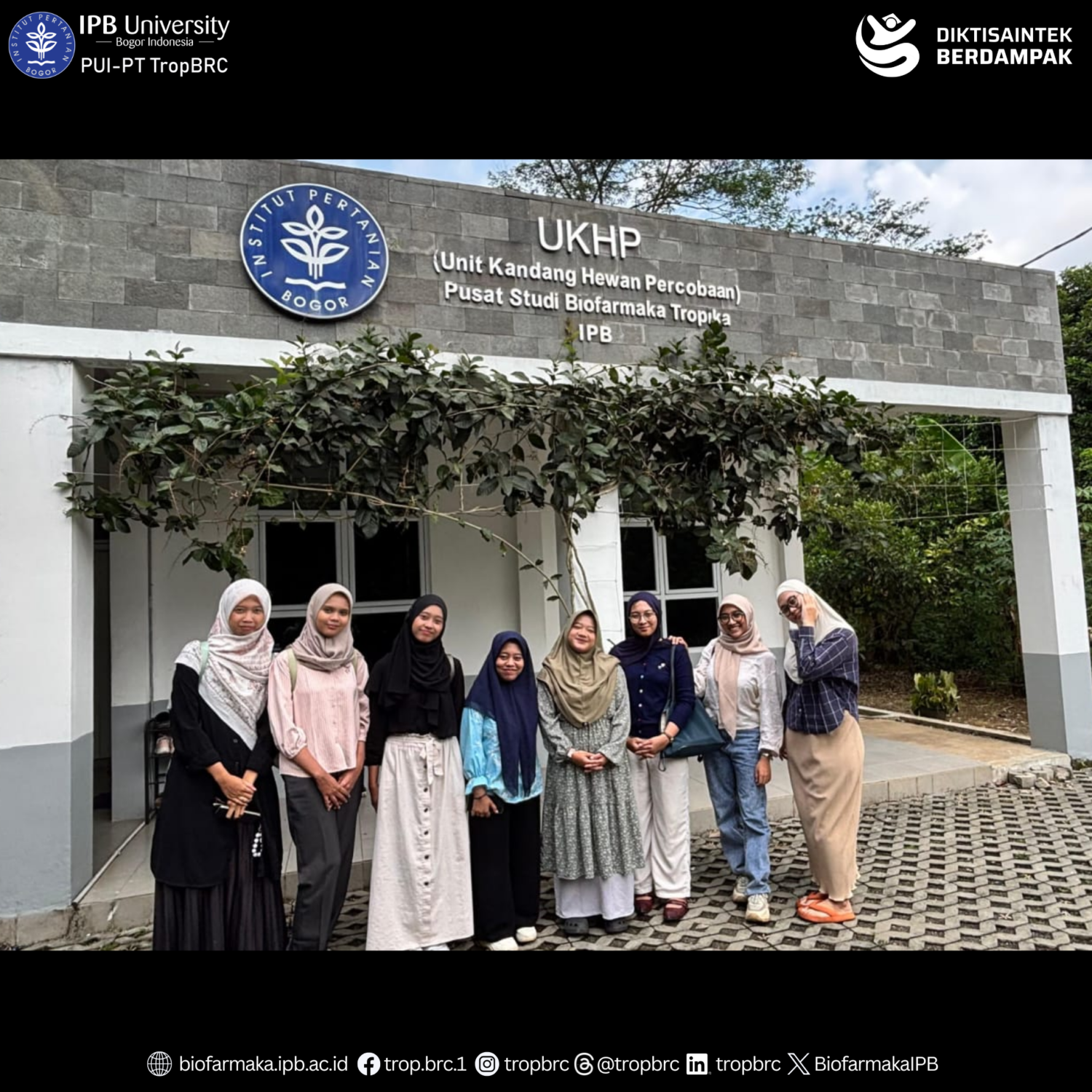 Exploring In Vivo Research: Internship Students Visit UKHP TropBRC
